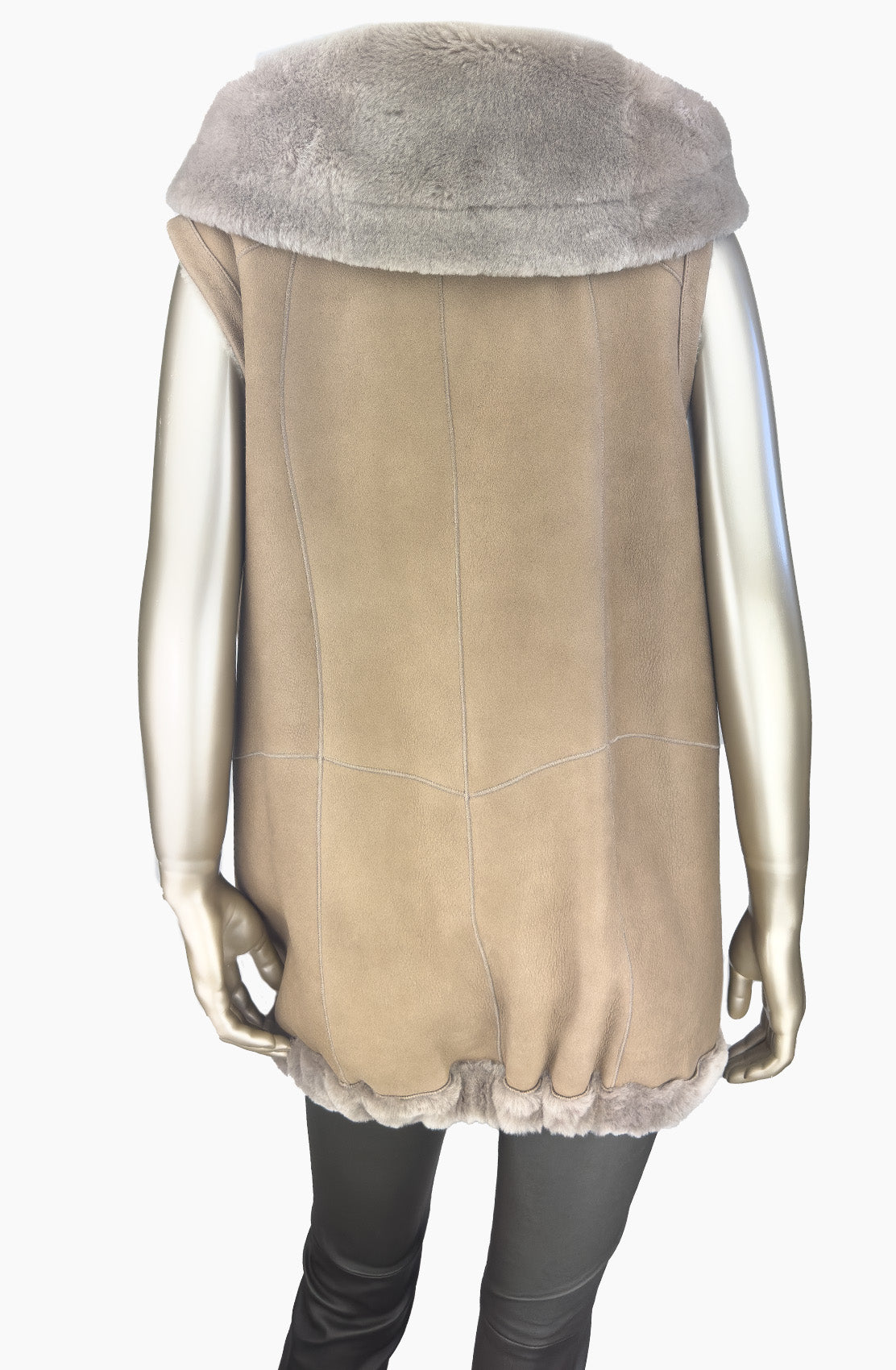 Outlet: Reversible Hooded Shearling Gilet : Size 10