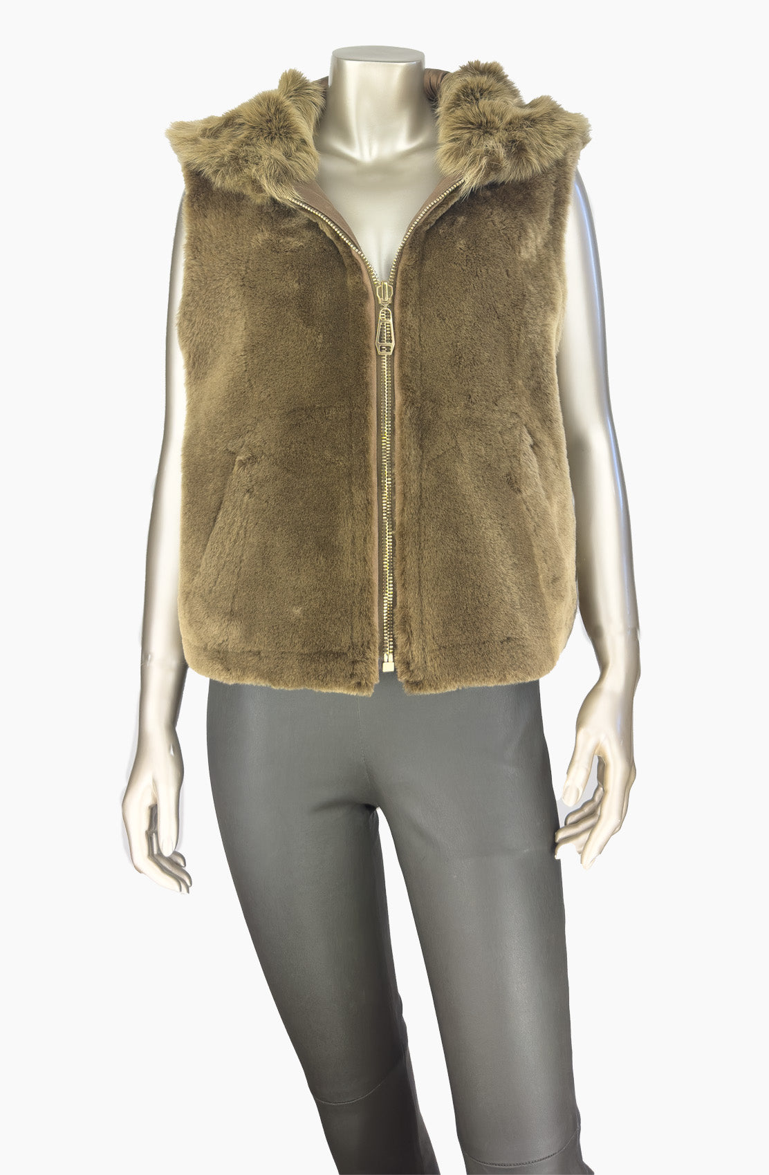 Outlet: Reversible Hooded Puffer Shearling Gilet : Size 10