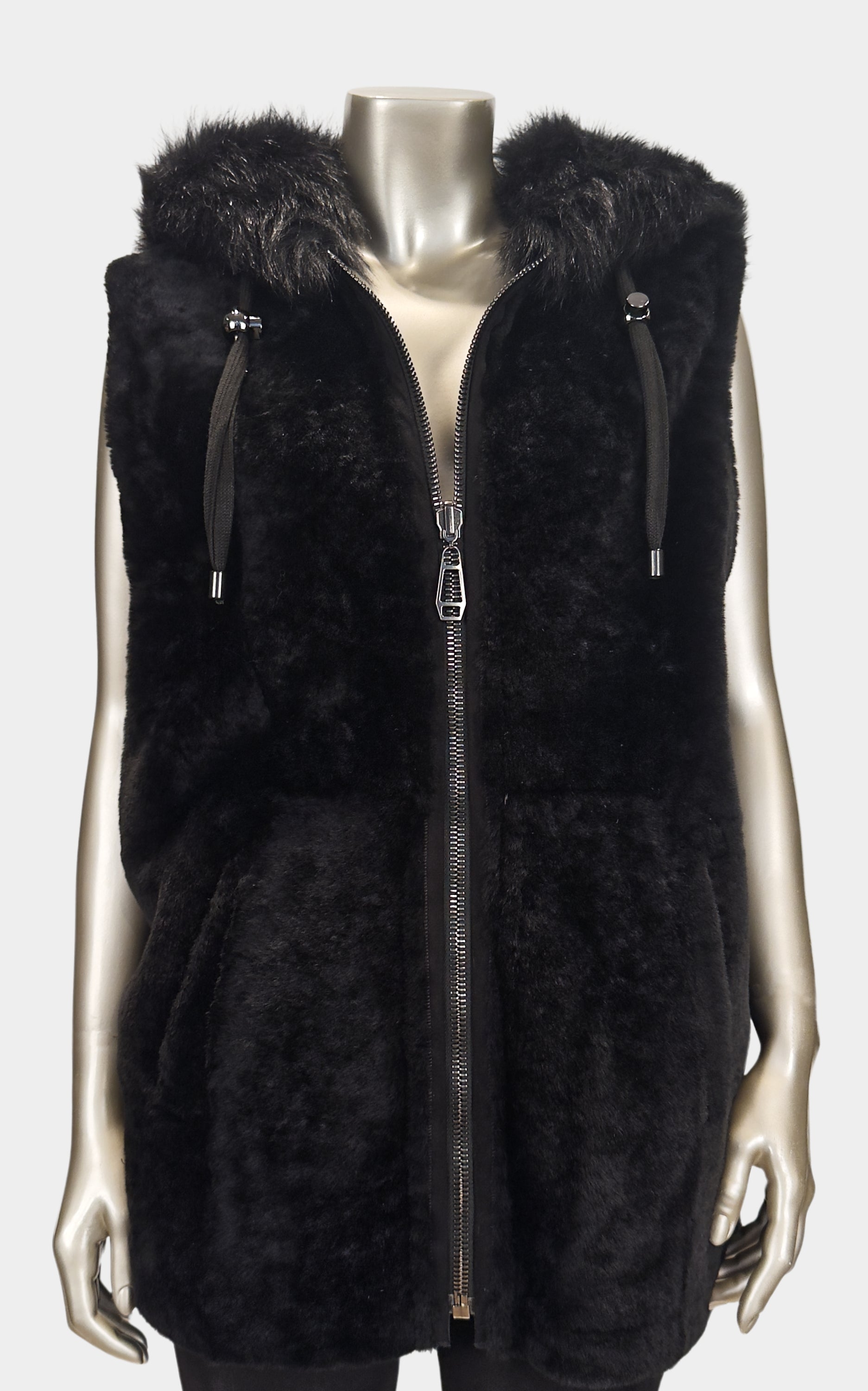 Outlet: Reversible Hooded Down Gilet Black