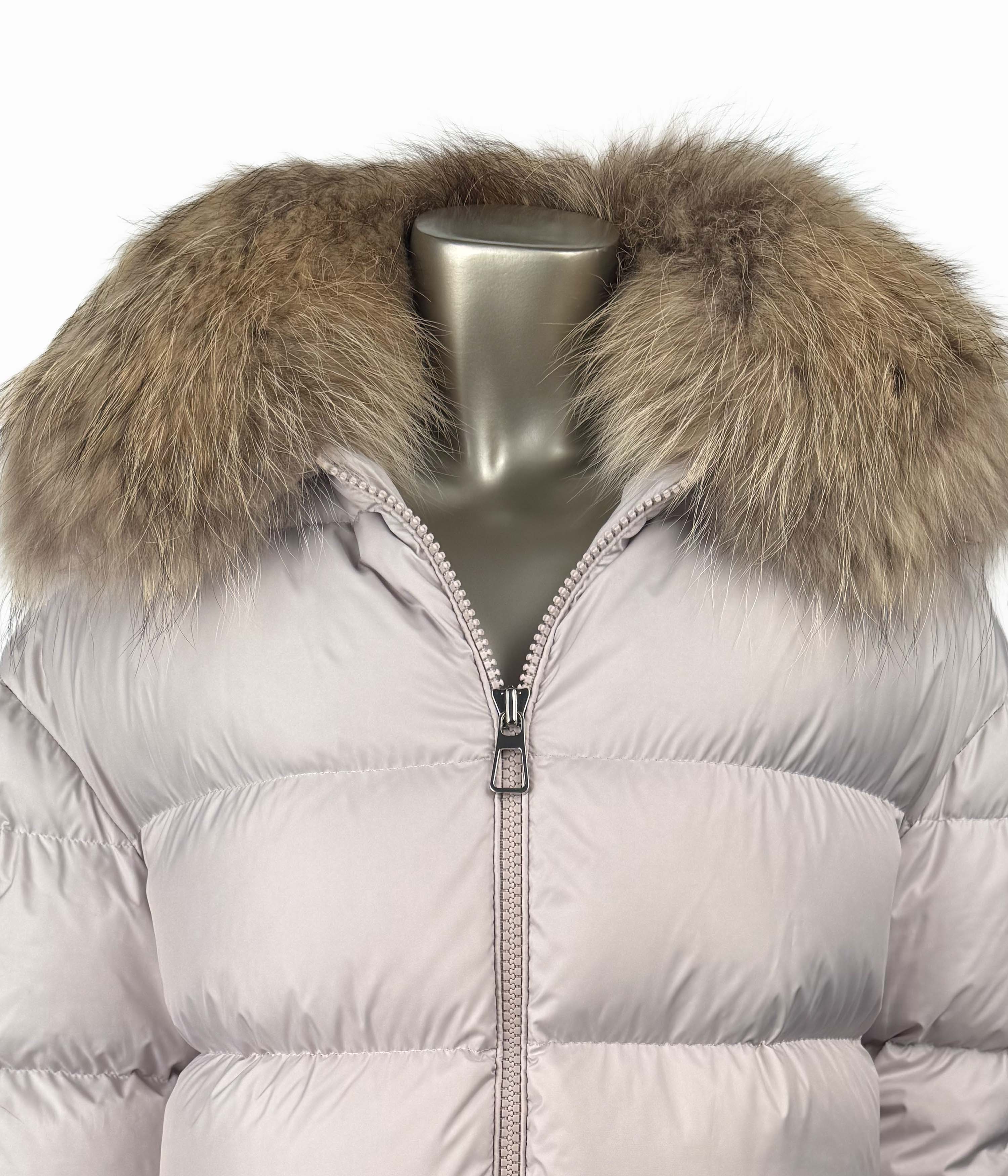 Outlet: Goose Down Fur Collar Jacket: Size 16