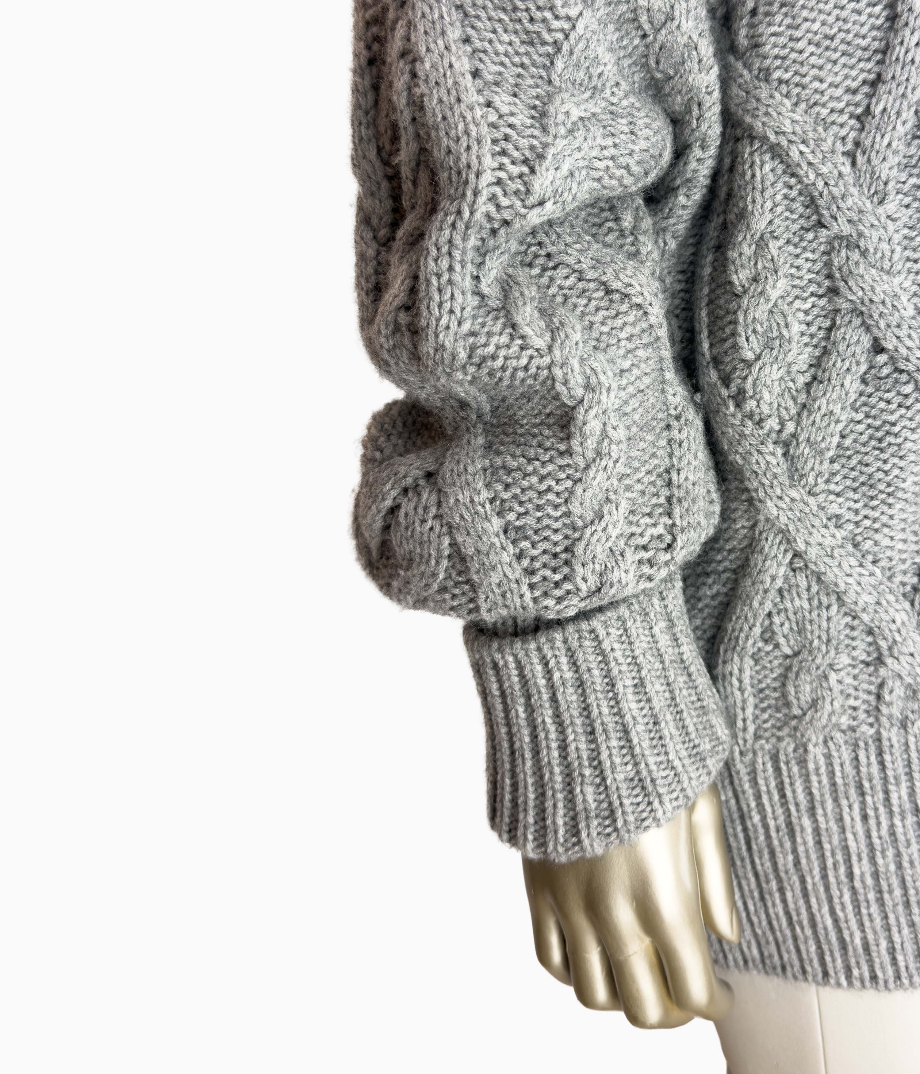 Outlet: Chunky Knit Sweater