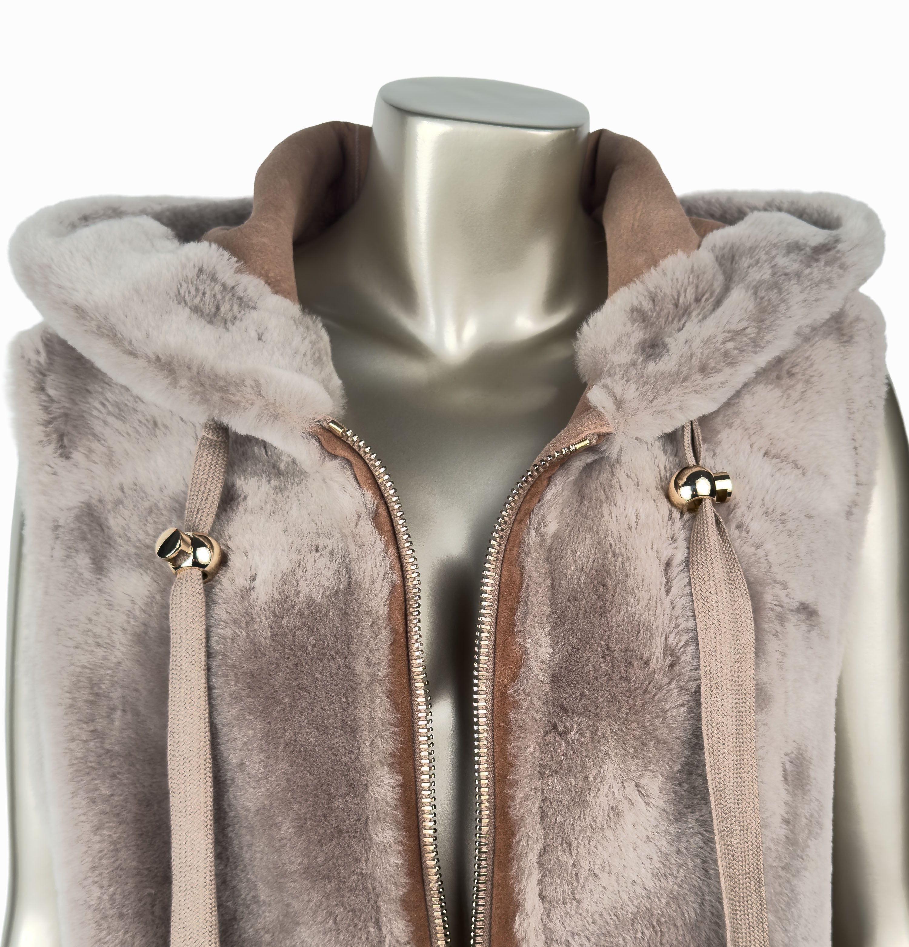 REVERSIBLE SHORT HOODED PARKER GILET