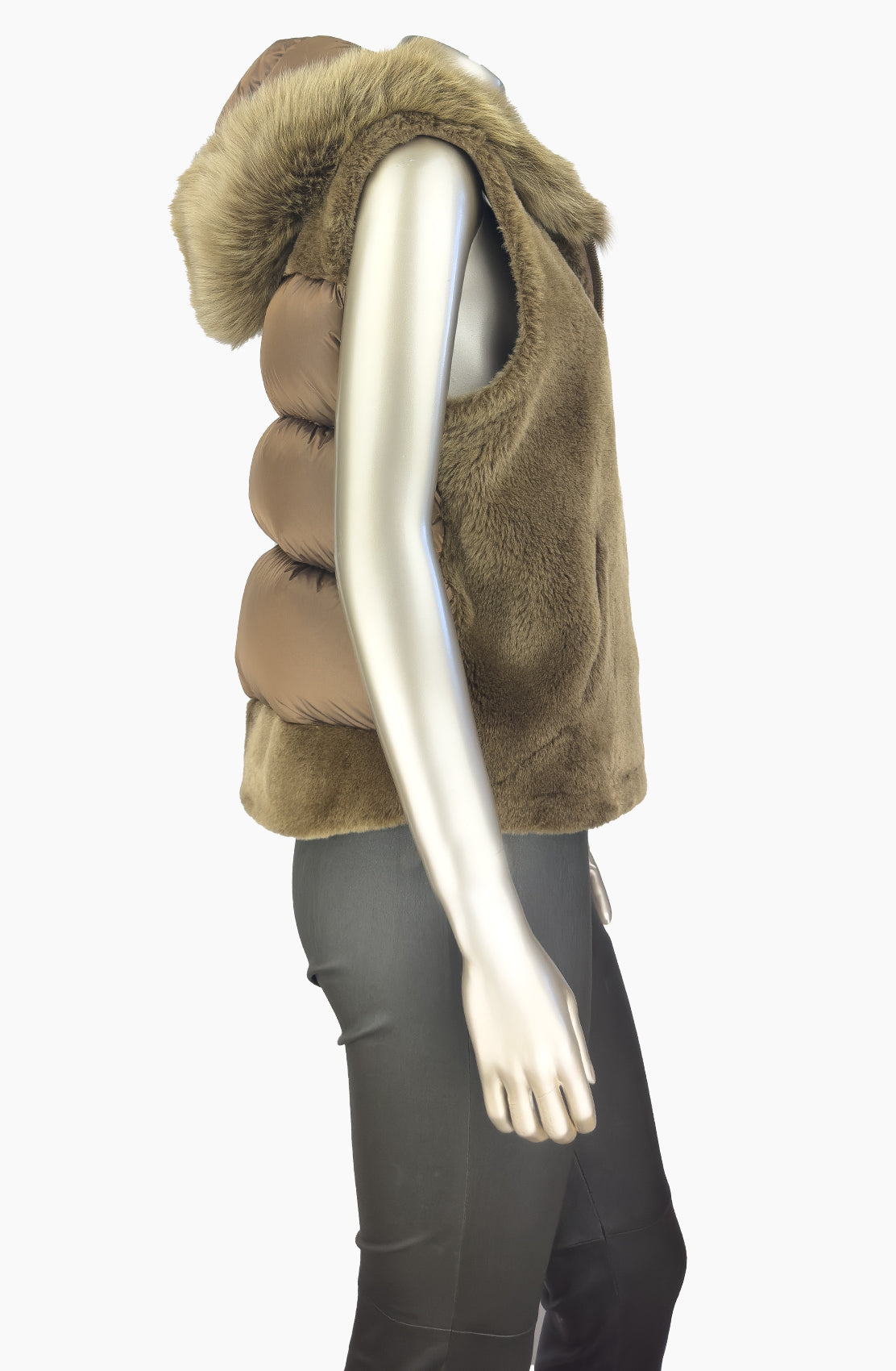 Outlet: Reversible Hooded Puffer Shearling Gilet : Size 10