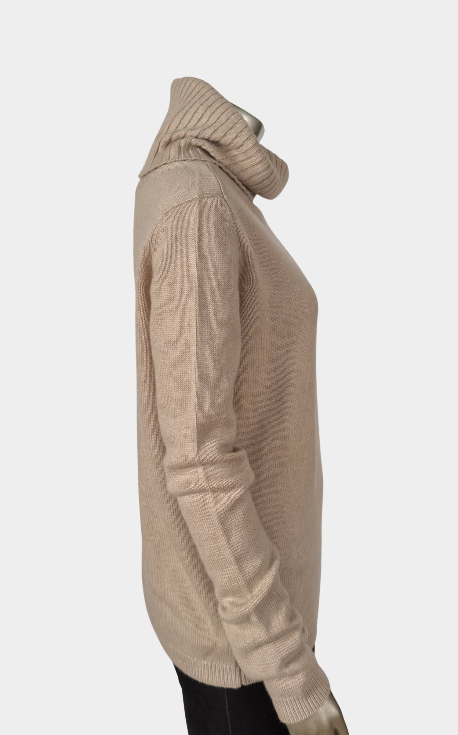 Outlet: Turtle Neck Jumper Beige Size 10