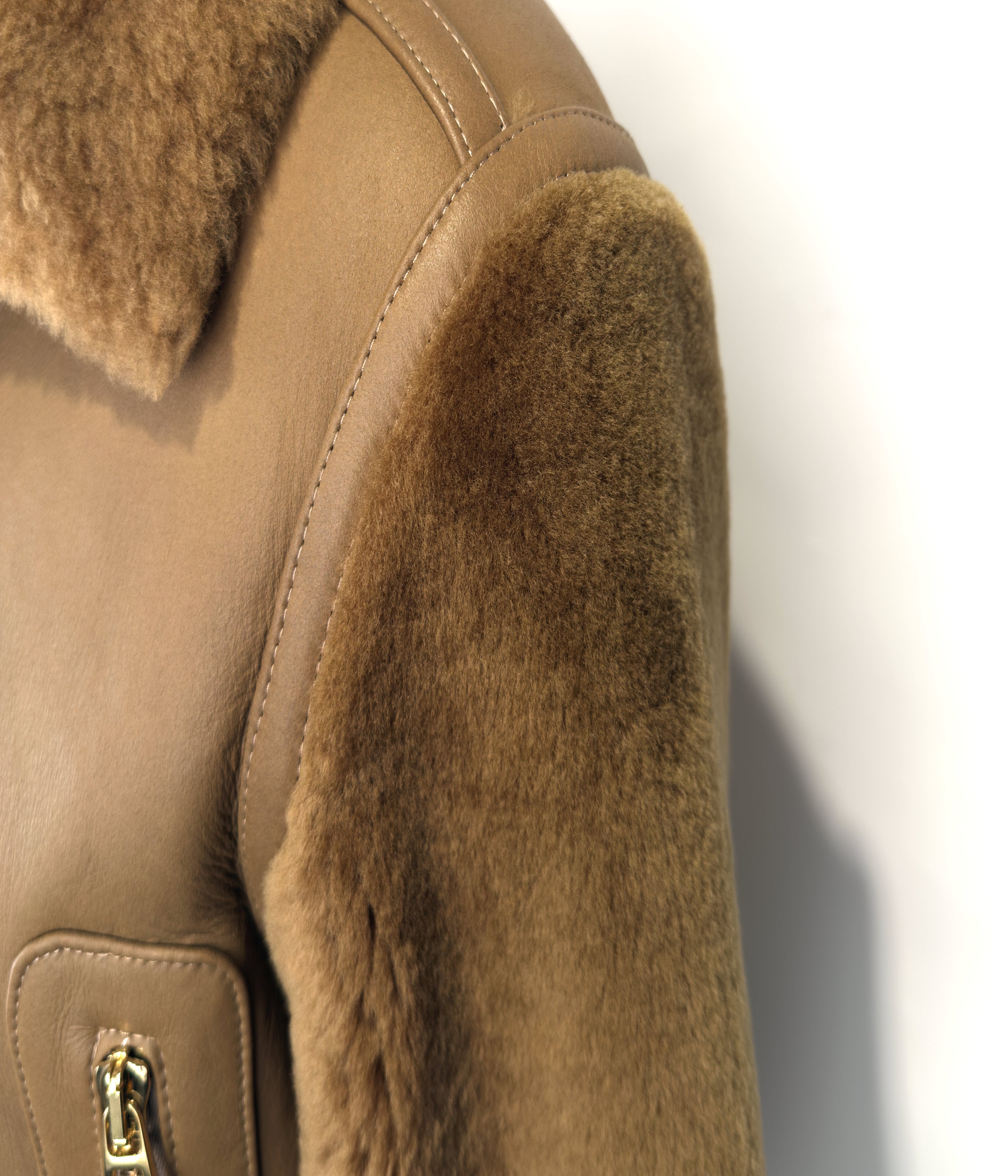 Outlet: Shearling Aviator