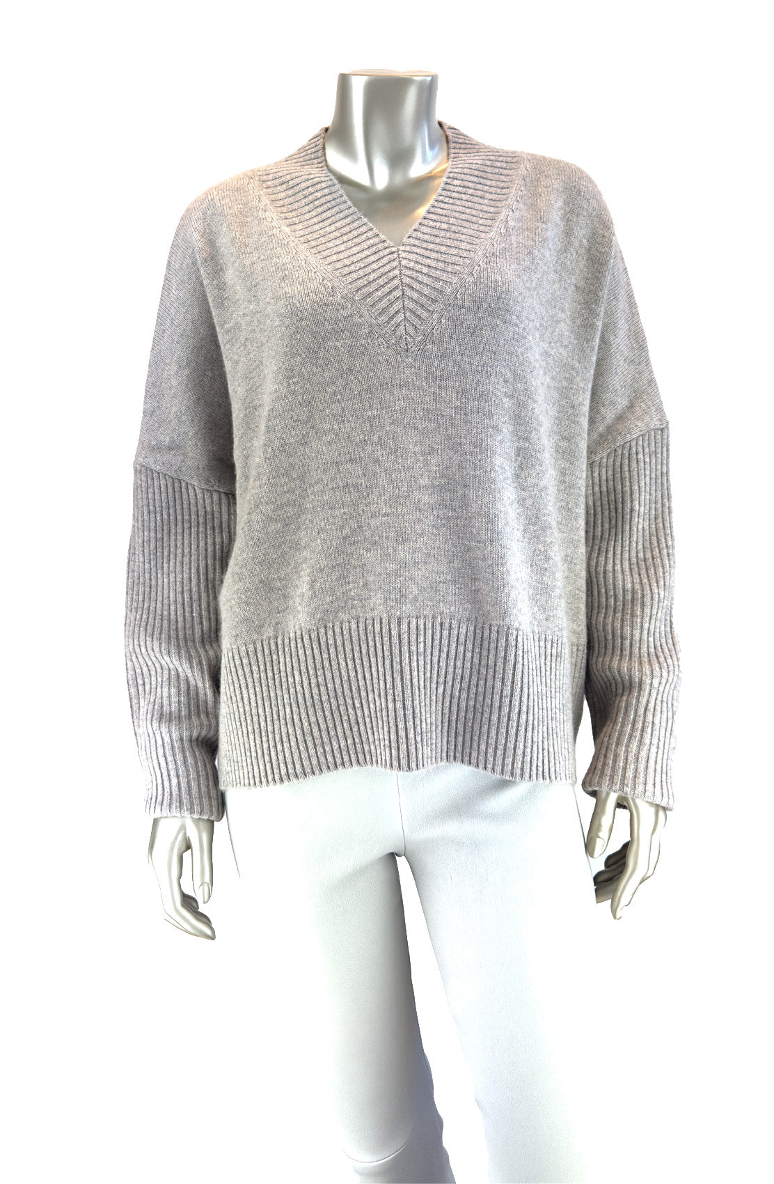 Outlet: V Neck With A Back Seam Jumper Size : Size 10