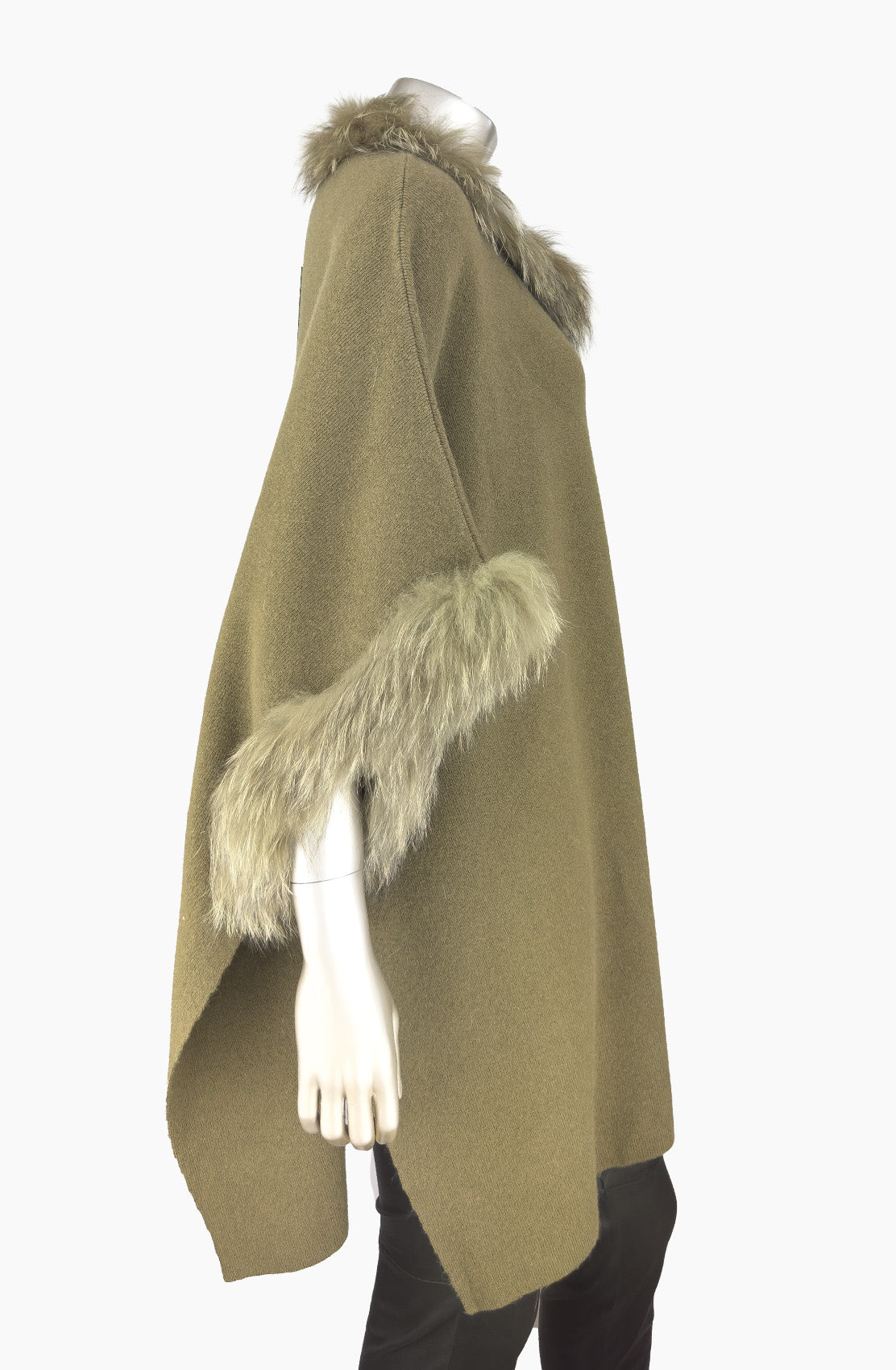 Outlet: Fur Trim Poncho: One Size Fits All