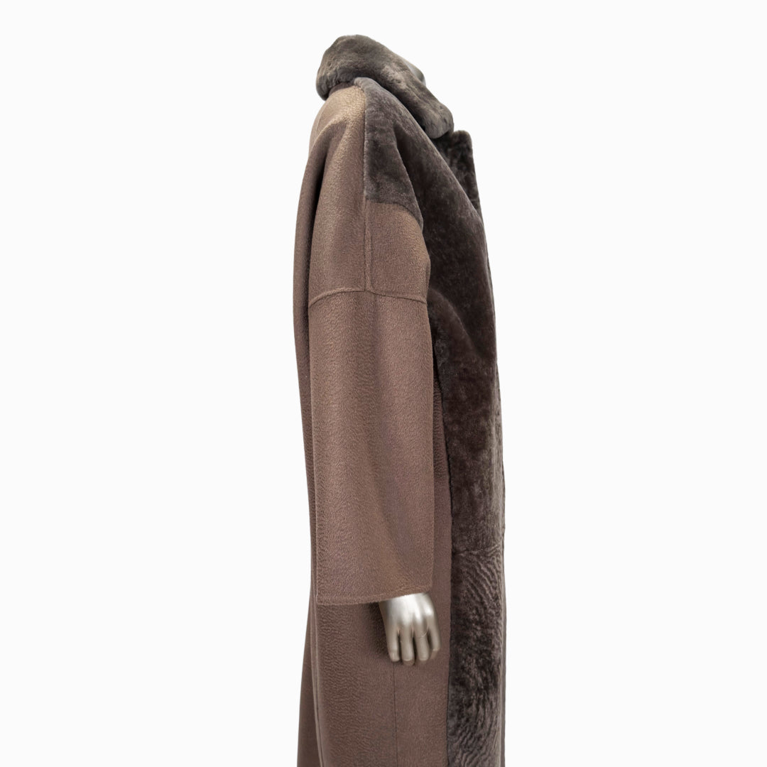 Outlet: Long Wool Coat With Shearling Front